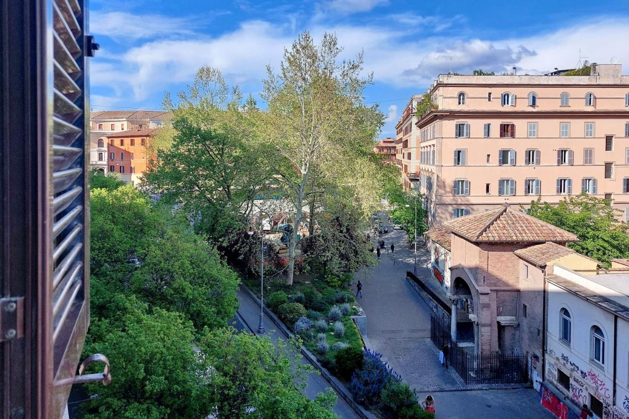 Casa Rossi Roma Apartment ภายนอก รูปภาพ